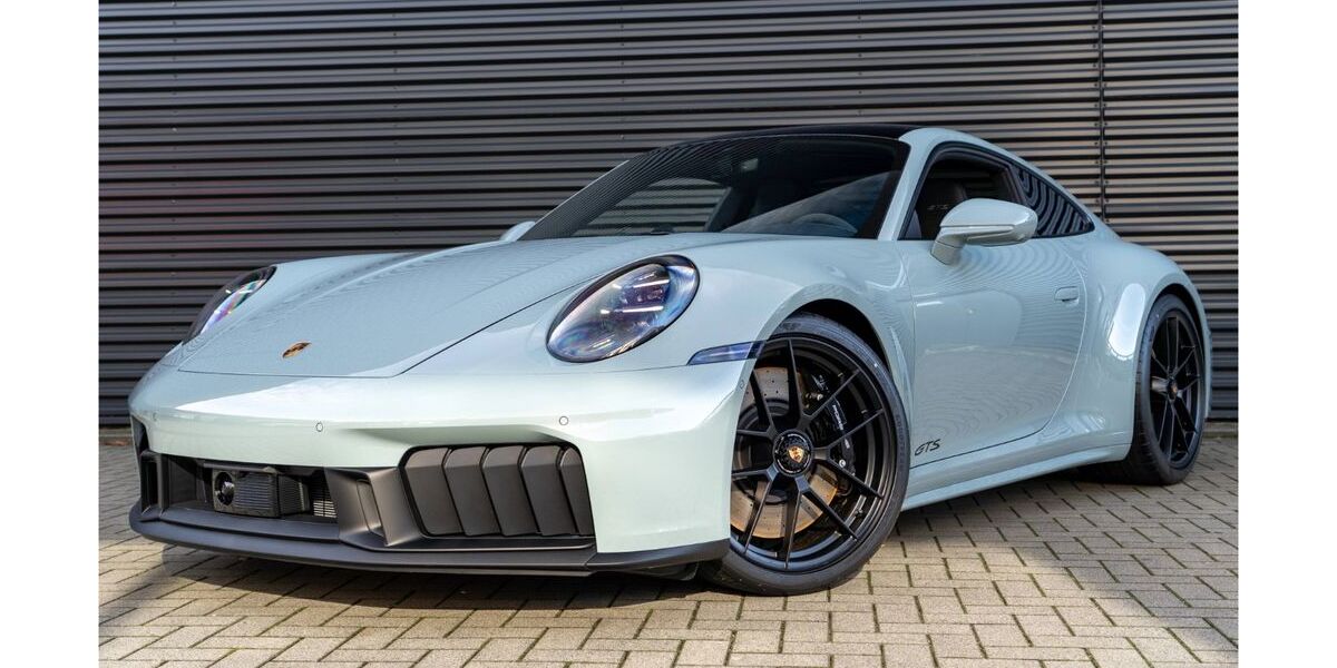 Porsche 992 9.999 km 179.900 &euro; Moers 47441