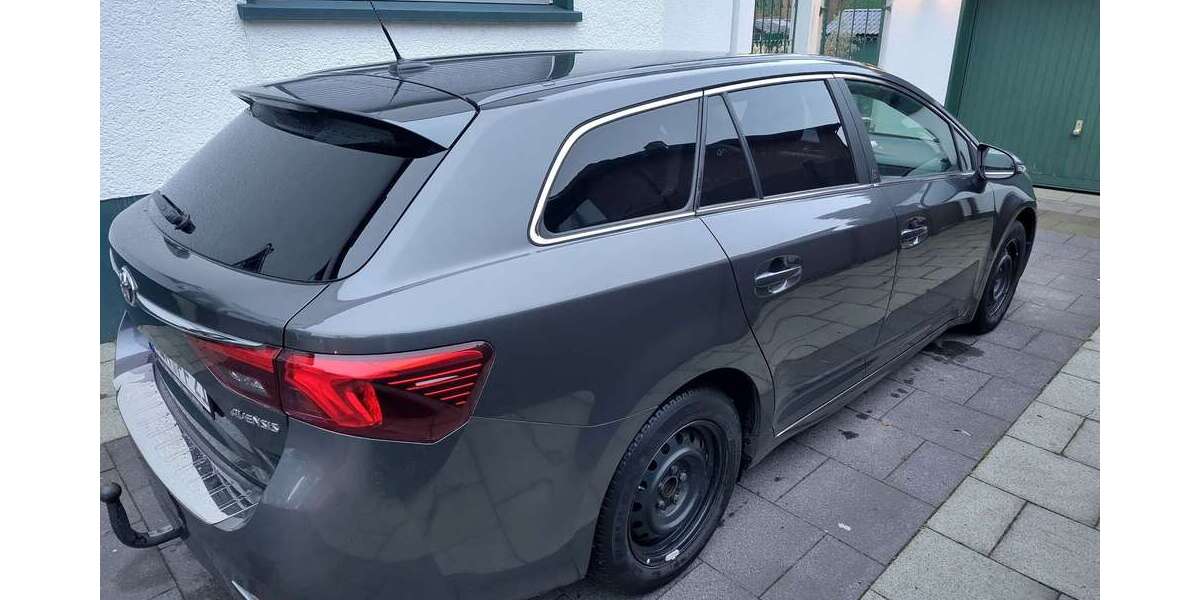 Toyota Avensis 139.977 km 14.970 &euro; Gladbeck 45966