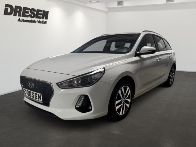 Hyundai i30 84.627 km 13.940 &euro; Neuss 41464