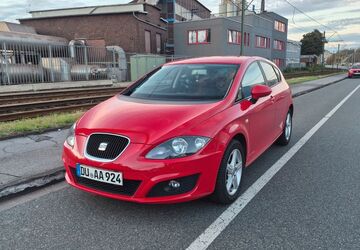 Seat Leon 76.500 km 6.799 &euro; Duisburg 47167
