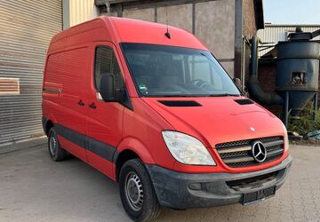 Mercedes-Benz Sprinter 117.972 km 7.390 &euro; Bottrop 46240