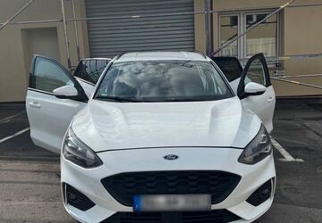 Ford Focus 120.700 km 12.900 &euro; Duisburg 47057