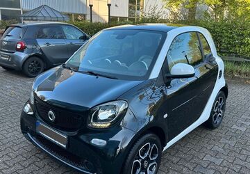 Smart ForTwo 71.151 km 9.399 &euro; Düsseldorf 40489