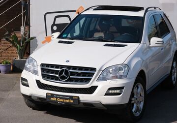 Mercedes-Benz ML 350 197.000 km 12.499 &euro; Duisburg 47169