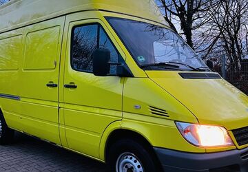 Mercedes-Benz Sprinter 168.000 km 7.500 &euro; Bottrop 46242