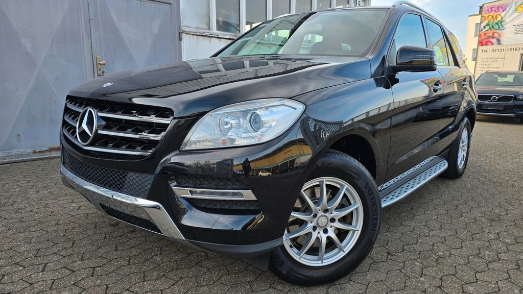 Mercedes-Benz ML 350 106.500 km 22.990 &euro; Neuss 41462