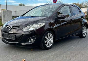 Mazda 2 143.000 km 4.990 &euro; Neuss 41460