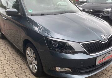 Skoda Fabia 152.340 km 5.100 &euro; Moers 47445