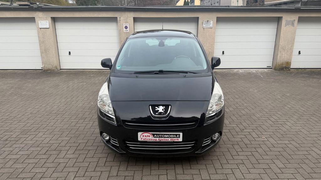 Peugeot 5008 237.000 km 3.499 &euro; Essen 45356