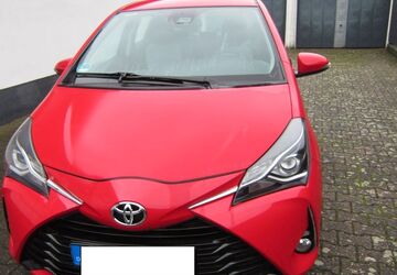 Toyota Yaris 28.000 km 11.000 &euro; Meerbusch 40668