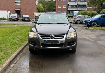 VW Touareg 363.000 km 4.995 &euro; Duisburg 47178