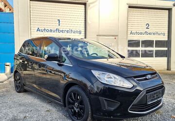 Ford Grand C-Max 120.918 km 9.950 &euro; Düsseldorf 40589
