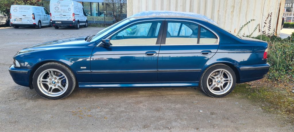 BMW 523 249.051 km 4.250 &euro; Düsseldorf 40229
