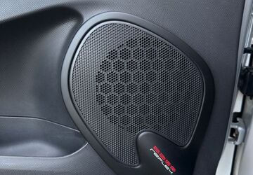 Renault Clio 69.700 km 12.900 &euro; Duisburg 47259