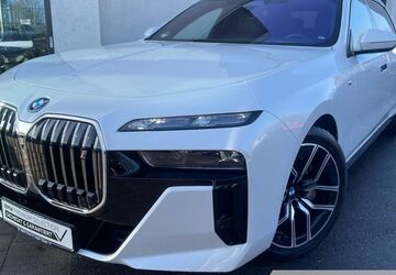 BMW i7 13.533 km 106.880 &euro; Essen 45134