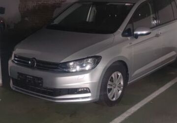 VW Touran 219.000 km 11.000 &euro; Düsseldorf 40227