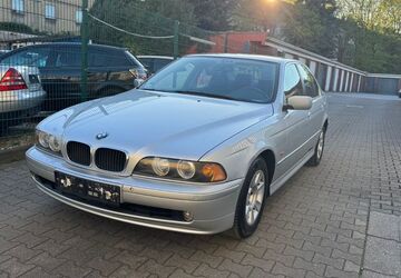 BMW 520 158.000 km 5.000 &euro; Essen 45143
