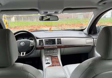 Jaguar XF 129.000 km 6.700 &euro; Duisburg 47249