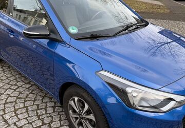 Hyundai i20 150.000 km 7.450 &euro; Mülheim an der Ruhr 45476