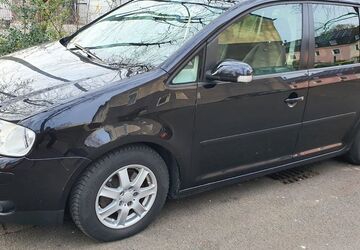 VW Touran 267.000 km 2.550 &euro; Duisburg 47167