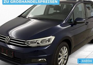 VW Touran 88.823 km 23.490 &euro; Krefeld 47829