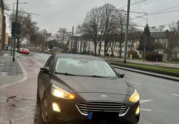 Ford Focus 115.000 km 9.300 &euro; Duisburg 47055