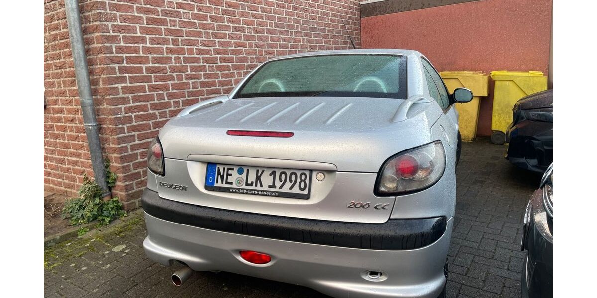 Peugeot 206 104.379 km 900 &euro; Neuss 41464
