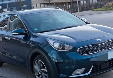 Kia Niro 134.000 km 13.700 &euro; Düsseldorf 40589