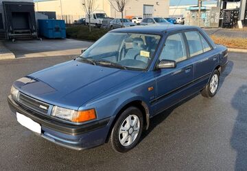 Mazda 323 95.000 km 2.450 &euro; Essen 45329