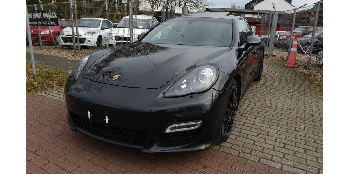 Porsche Panamera 206.000 km 24.490 &euro; Duisburg 47249