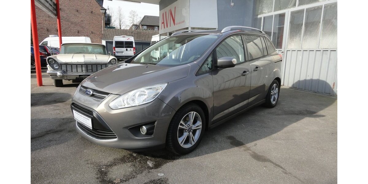 Ford Grand C-Max SYNC Edit. 1,6L/110KW Klima+SHZ+PDC 170.000 km 5.999 &euro; Neuss 41462