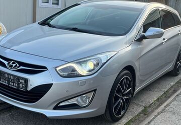 Hyundai i40 157.000 km 8.290 &euro; Hattingen 45525