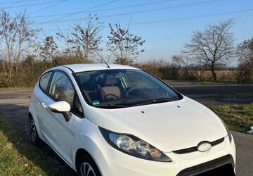 Ford Fiesta 197.000 km 2.200 &euro; Moers 47447
