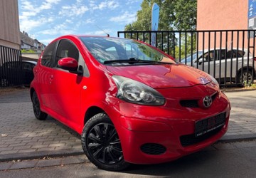 Toyota Aygo (X) 145.000 km 2.990 &euro; Duisburg 47166