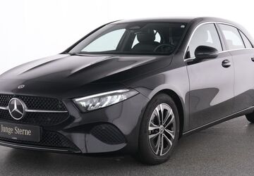 Mercedes-Benz A 180 12.801 km 28.885 &euro; Essen 45309
