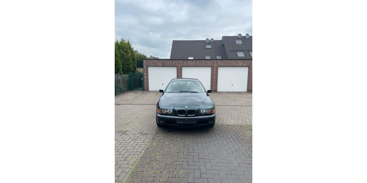 BMW 523 280.000 km 2.999 &euro; Dorsten 46284