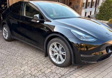 Tesla Model Y 19.900 km 39.500 &euro; Düsseldorf 40225