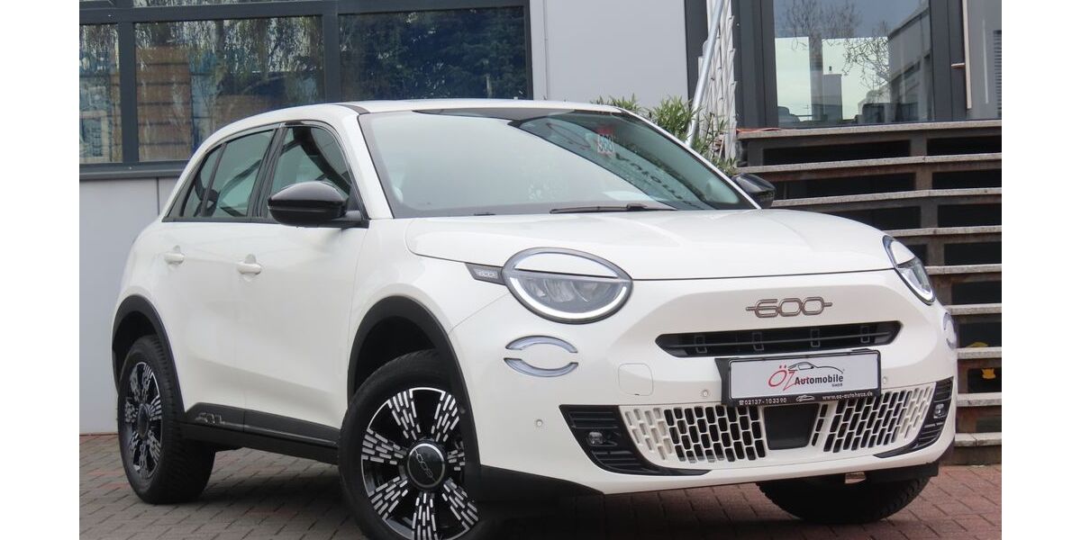 Fiat 600 23.437 km 19.900 &euro; Neuss 41469