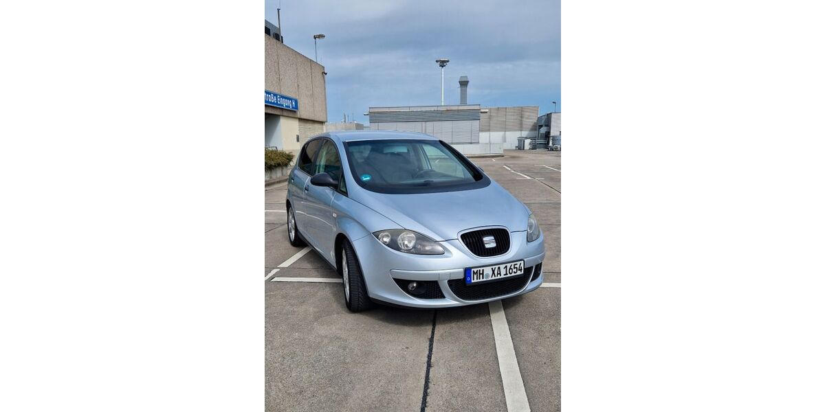 Seat Altea 229.968 km 2.499 &euro; Mülheim an der Ruhr 45472