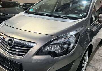 Opel Meriva 69.985 km 7.600 &euro; Voerde 46562