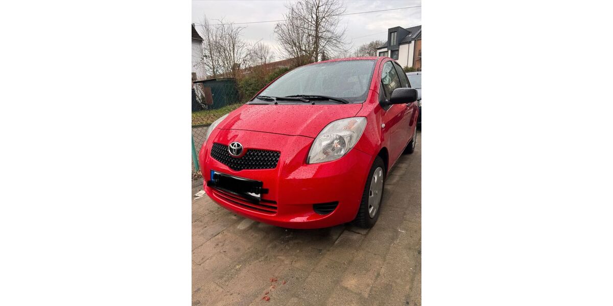Toyota Yaris 123.000 km 3.290 &euro; Düsseldorf 40627
