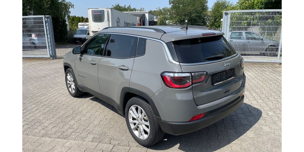 Jeep Compass 29.500 km 17.990 &euro; Neuss 41469