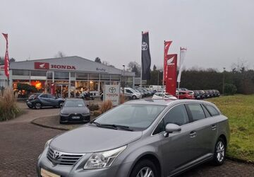 Toyota Avensis 214.404 km 6.400 &euro; Ratingen 40882