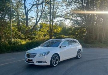 Opel Insignia 163.000 km 7.499 &euro; Duisburg 47226