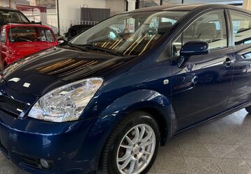 Toyota Corolla Verso 82.000 km 5.990 &euro; Gelsenkirchen 45881