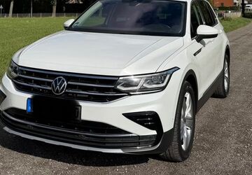 VW Tiguan 93.000 km 24.299 &euro; Duisburg 47239