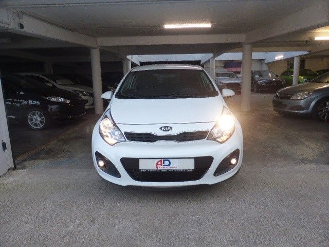 Kia Rio 150.000 km 7.150 &euro; Düsseldorf 40223