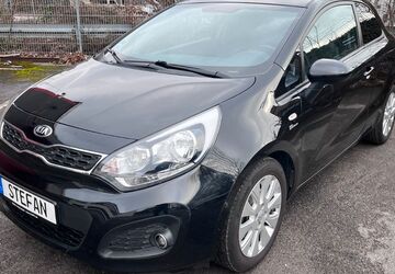 Kia Rio 141.700 km 5.700 &euro; Neuss 41472