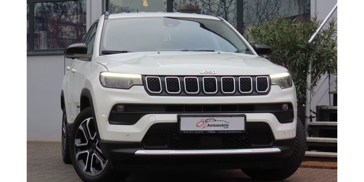 Jeep Compass 33.000 km 20.900 &euro; Neuss 41469