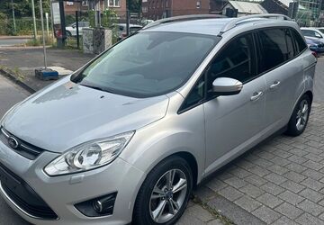 Ford Grand C-Max 179.000 km 5.880 &euro; Duisburg 47226